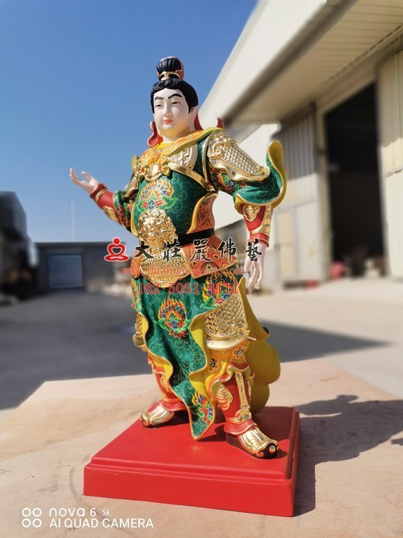 開(kāi)閩王弟子右側照 開(kāi)閩王弟子右側照